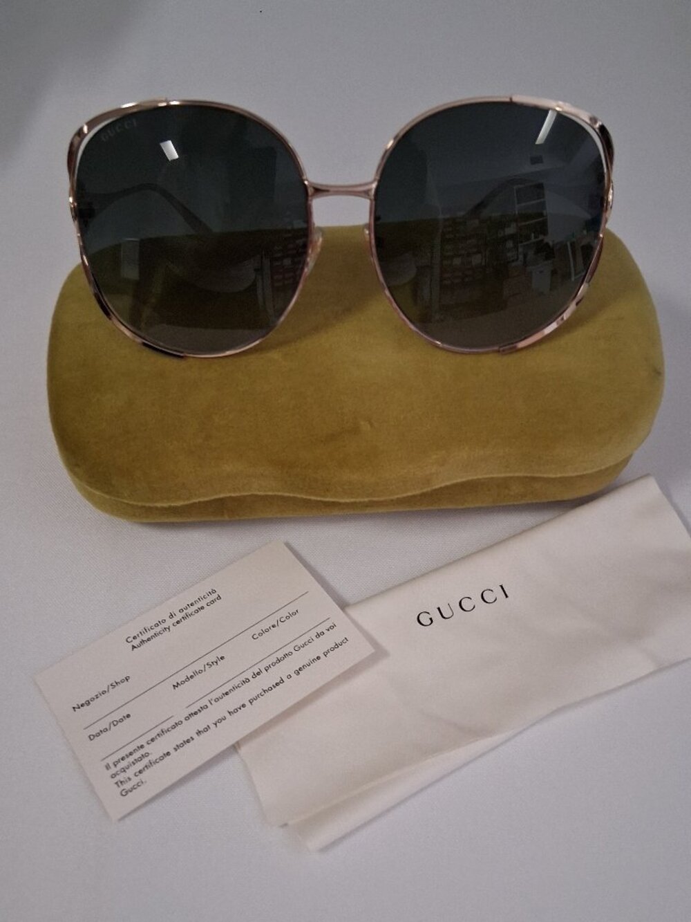 Gucci GG0225S 001 Grey Gradient Oval Ladies Sunglasses – Gently Used